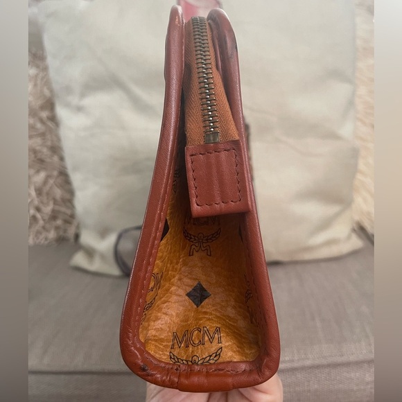 ⭐️COA⭐️MCM Vintage Visetos Leather-Trimmed Pouch/Clutch⭐️ 💯AuThEnTiC - Picture 5 of 14